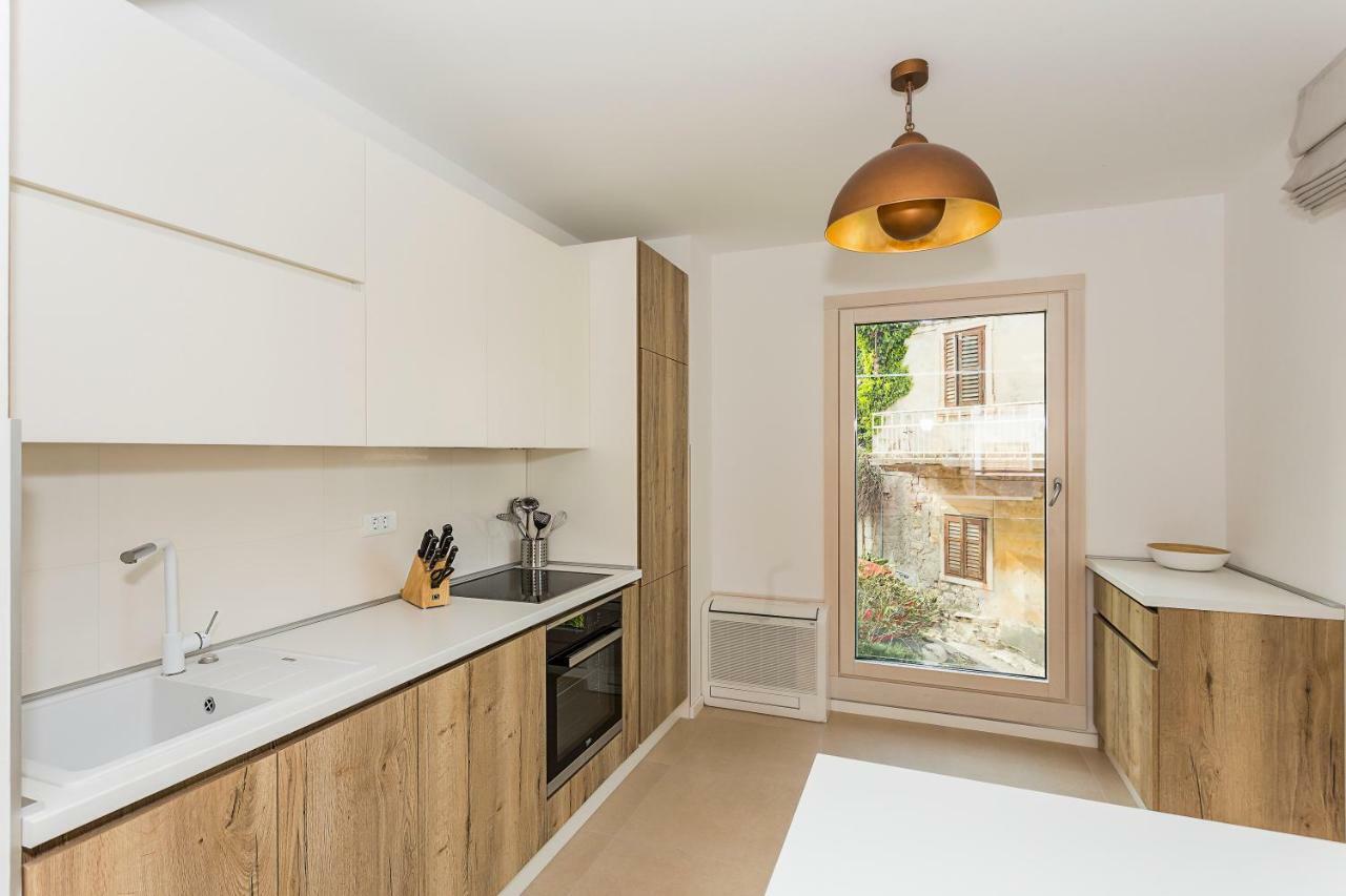 Perla Apartmani Split Buitenkant foto